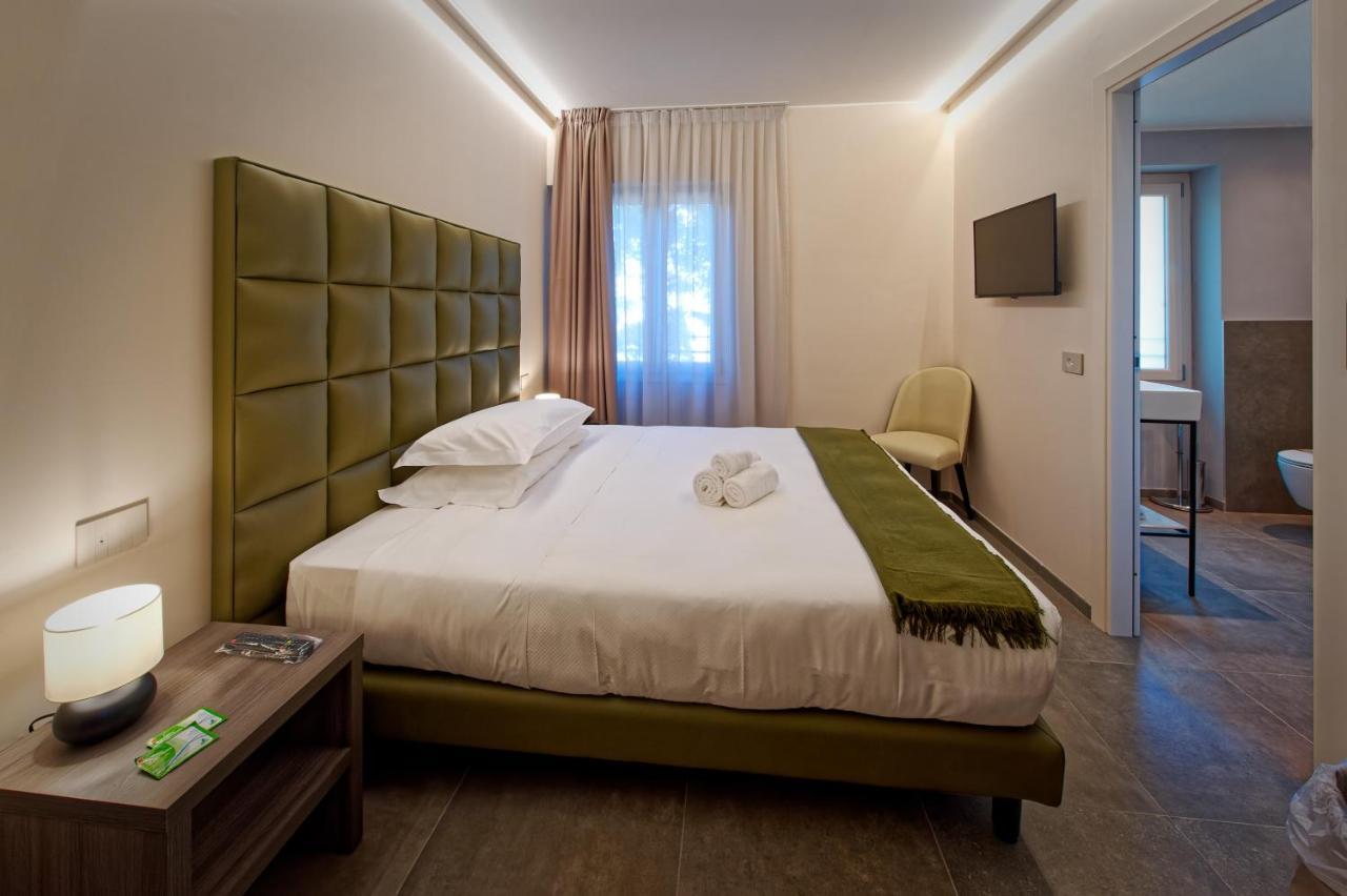 Albergo Giuan Arma Di Taggia Exterior foto