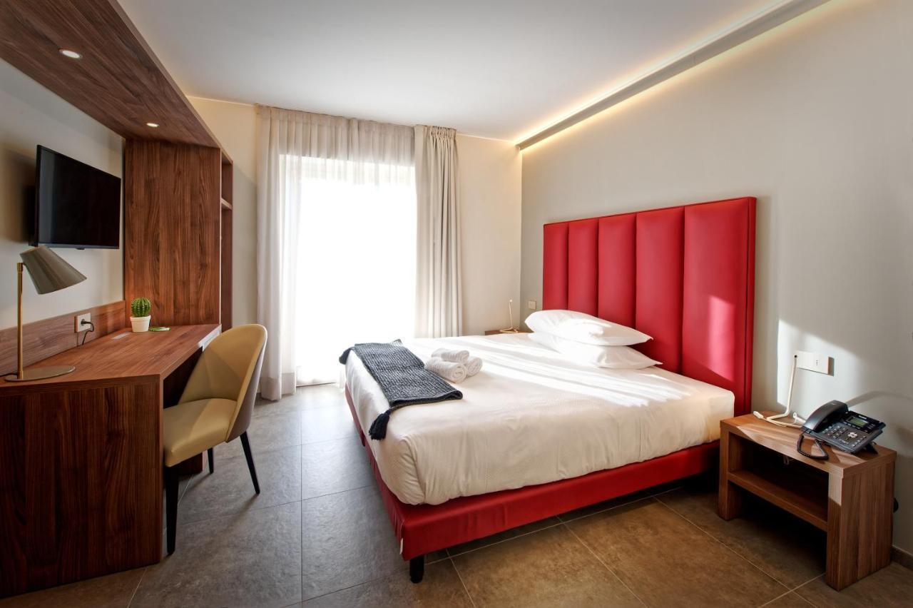 Albergo Giuan Arma Di Taggia Exterior foto