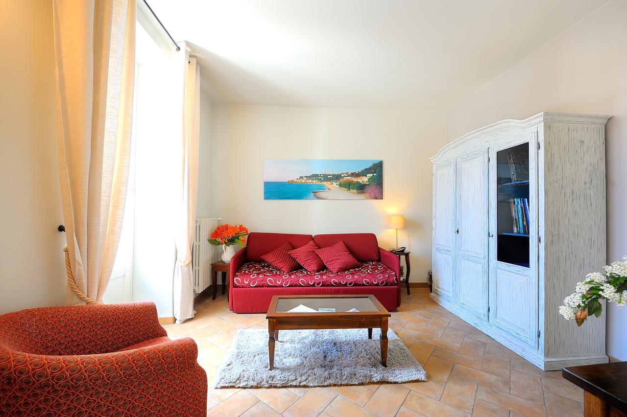 Albergo Giuan Arma Di Taggia Exterior foto