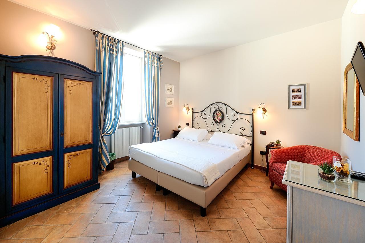 Albergo Giuan Arma Di Taggia Exterior foto